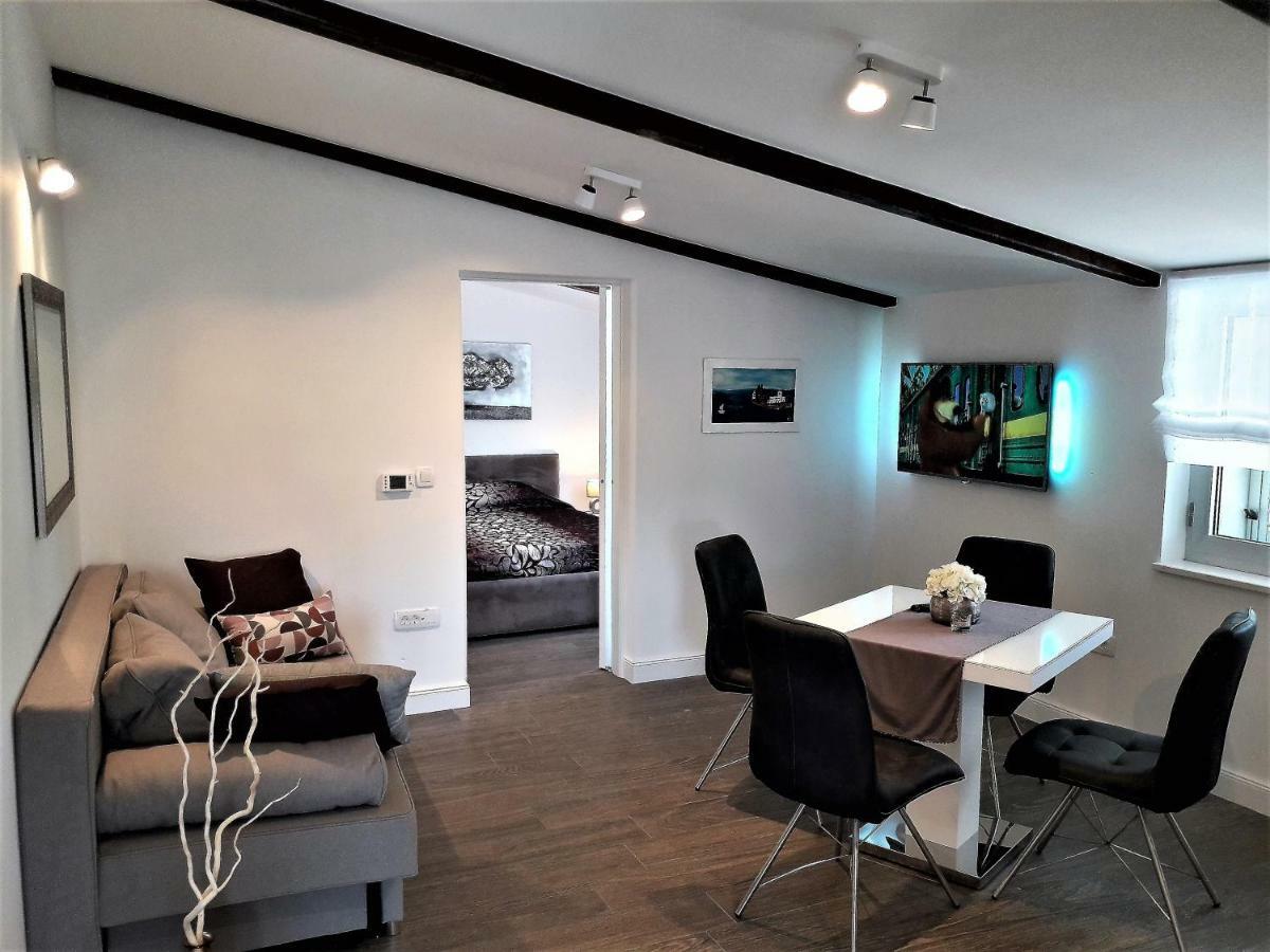 Apartament Ena